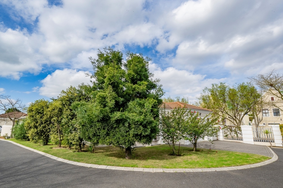 2 Bedroom Property for Sale in Vierlanden Western Cape